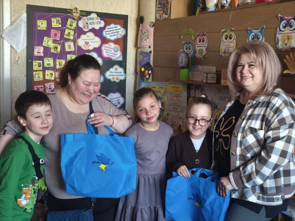 📦 Mission accomplie : Notre premier colis est arrivé à Kropyvnytskyi ! 60500091 632c 4fc0 9ff9 69afe9c72382